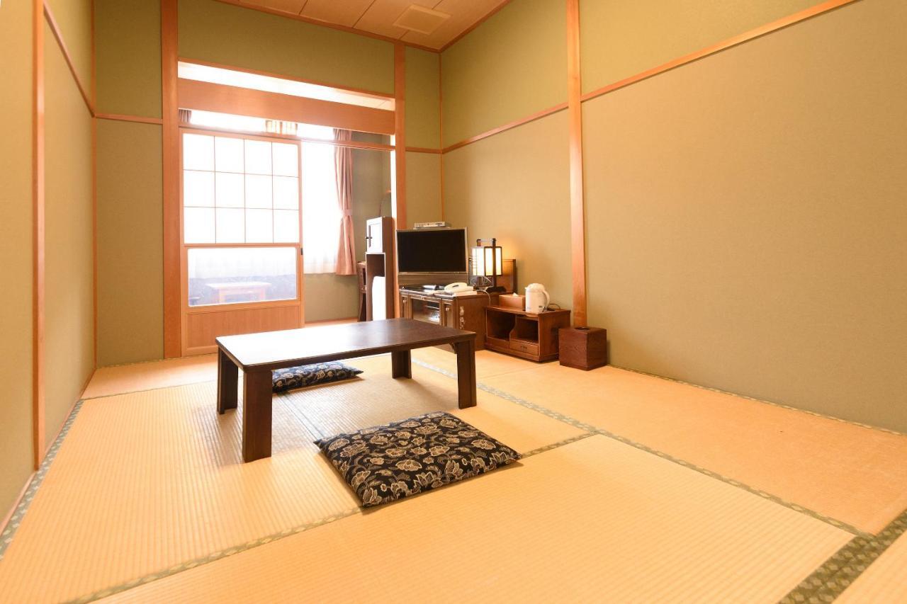 Business Hotel Kawakami Kumano Esterno foto